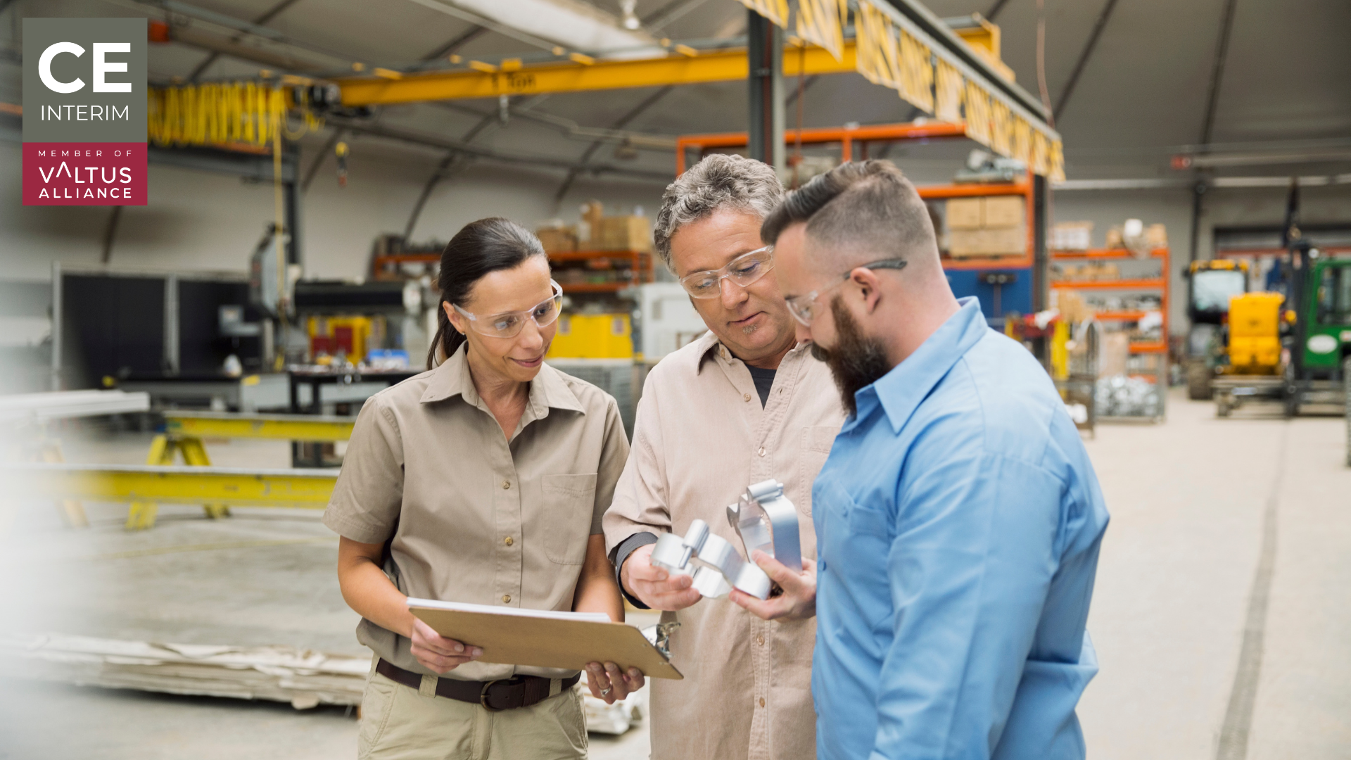 A Romanian manufacturing plant with an interim executive and local supervisors conducting a structured shopfloor review.